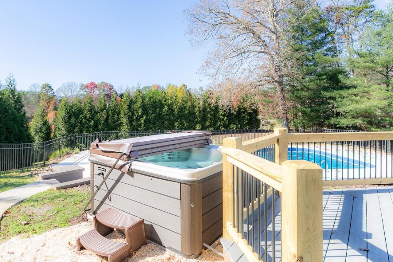 Luxurious House With Pool Near Asheville By Mighty Tree Properties Leicester Exterior photo